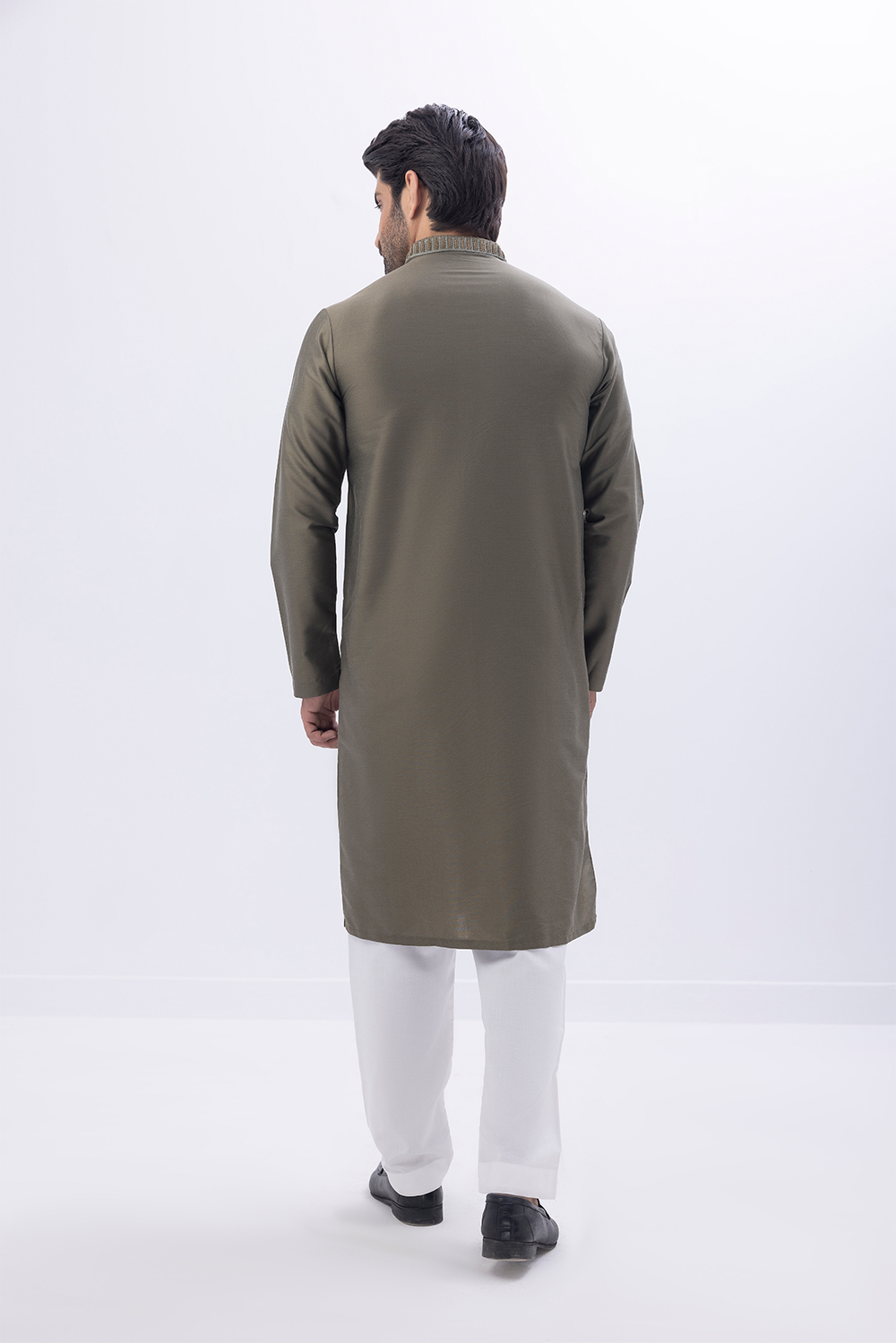 Embroidered Kurta - 08