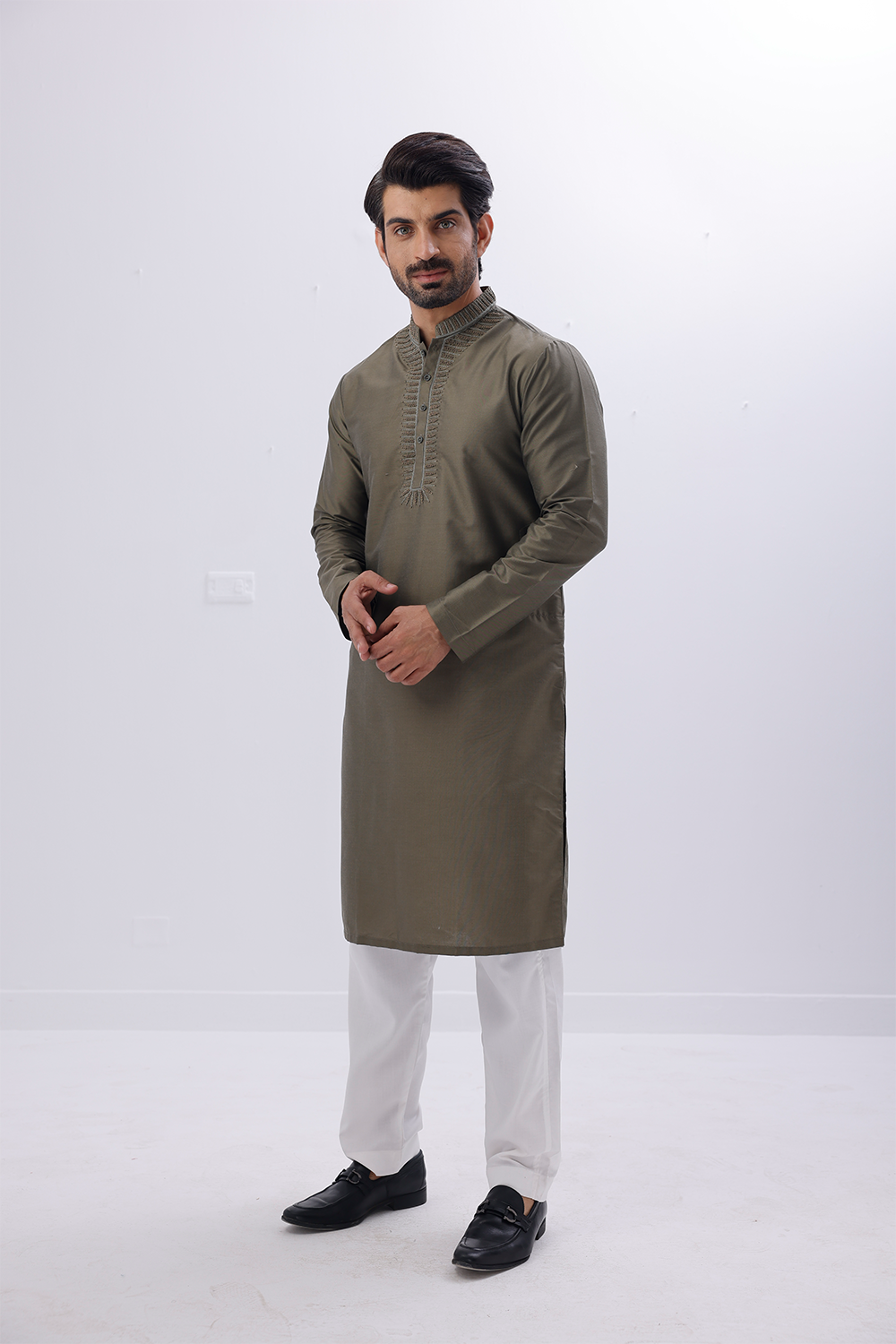 Embroidered Kurta - 08