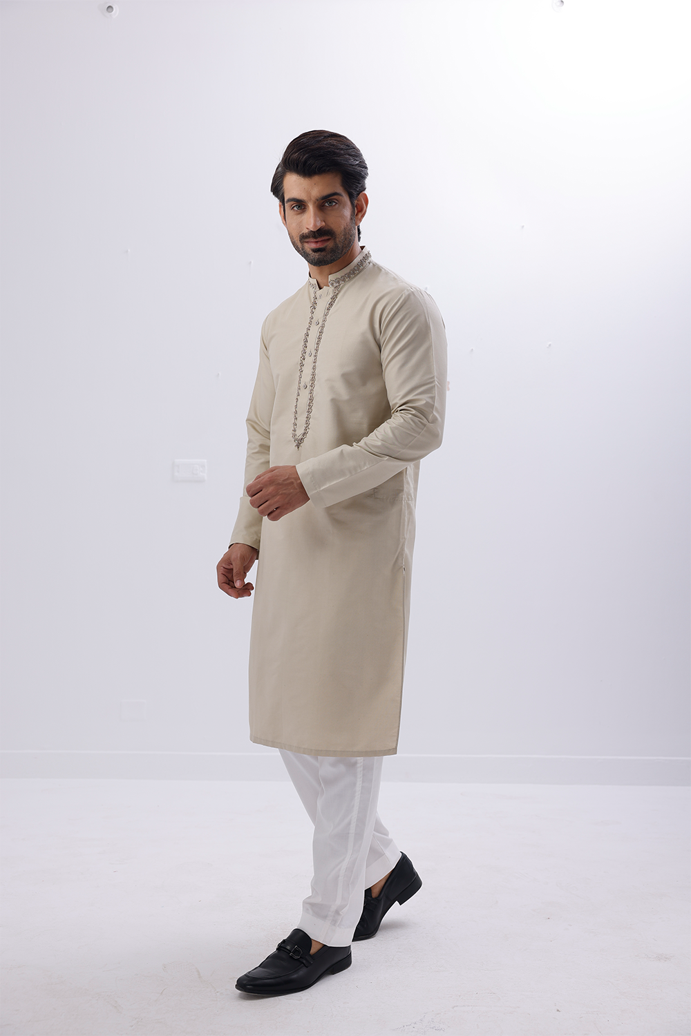 Embroidered Basic Kurta - 01