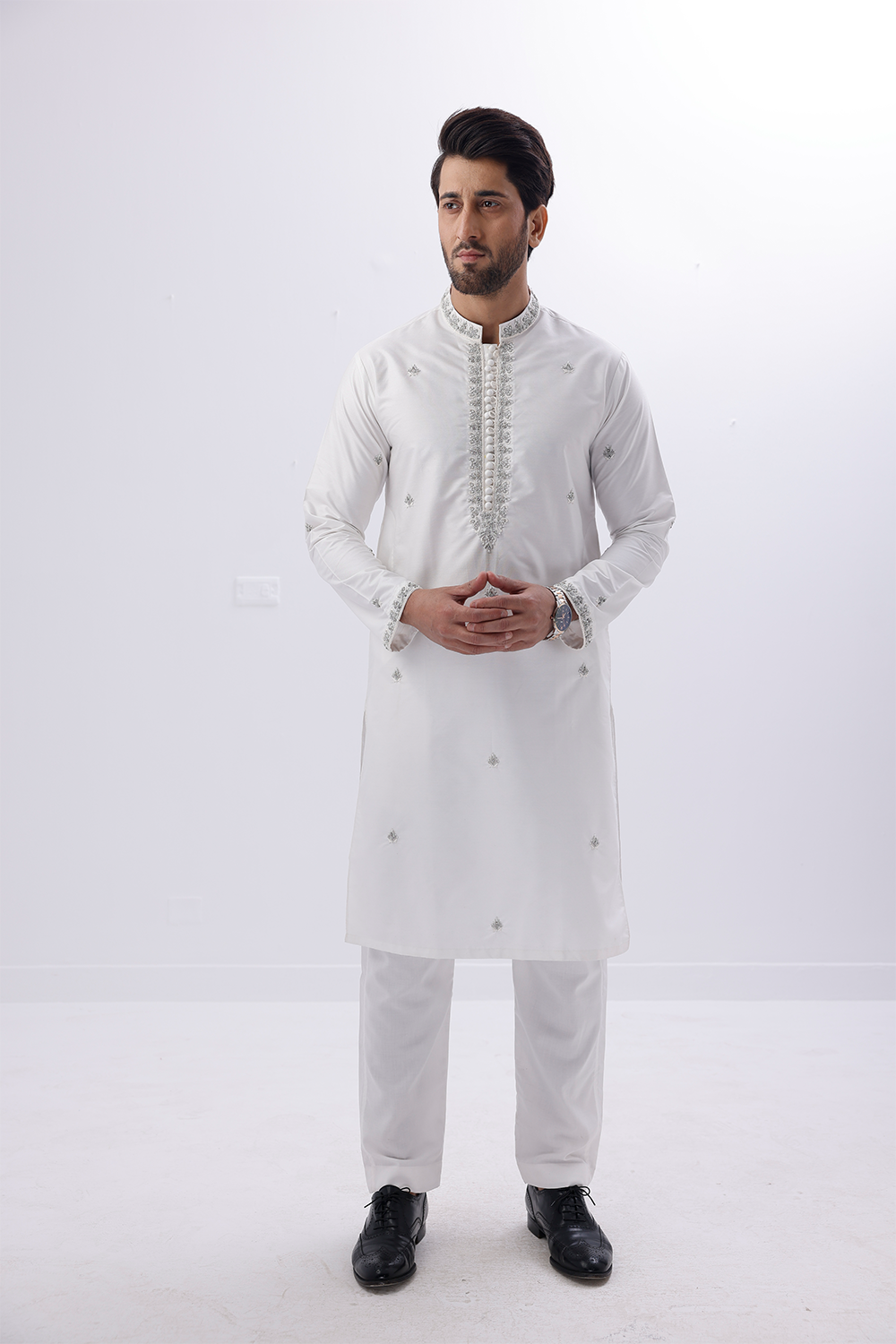 12A0501 Embroidered Kurta 002 - 05 - Image 1