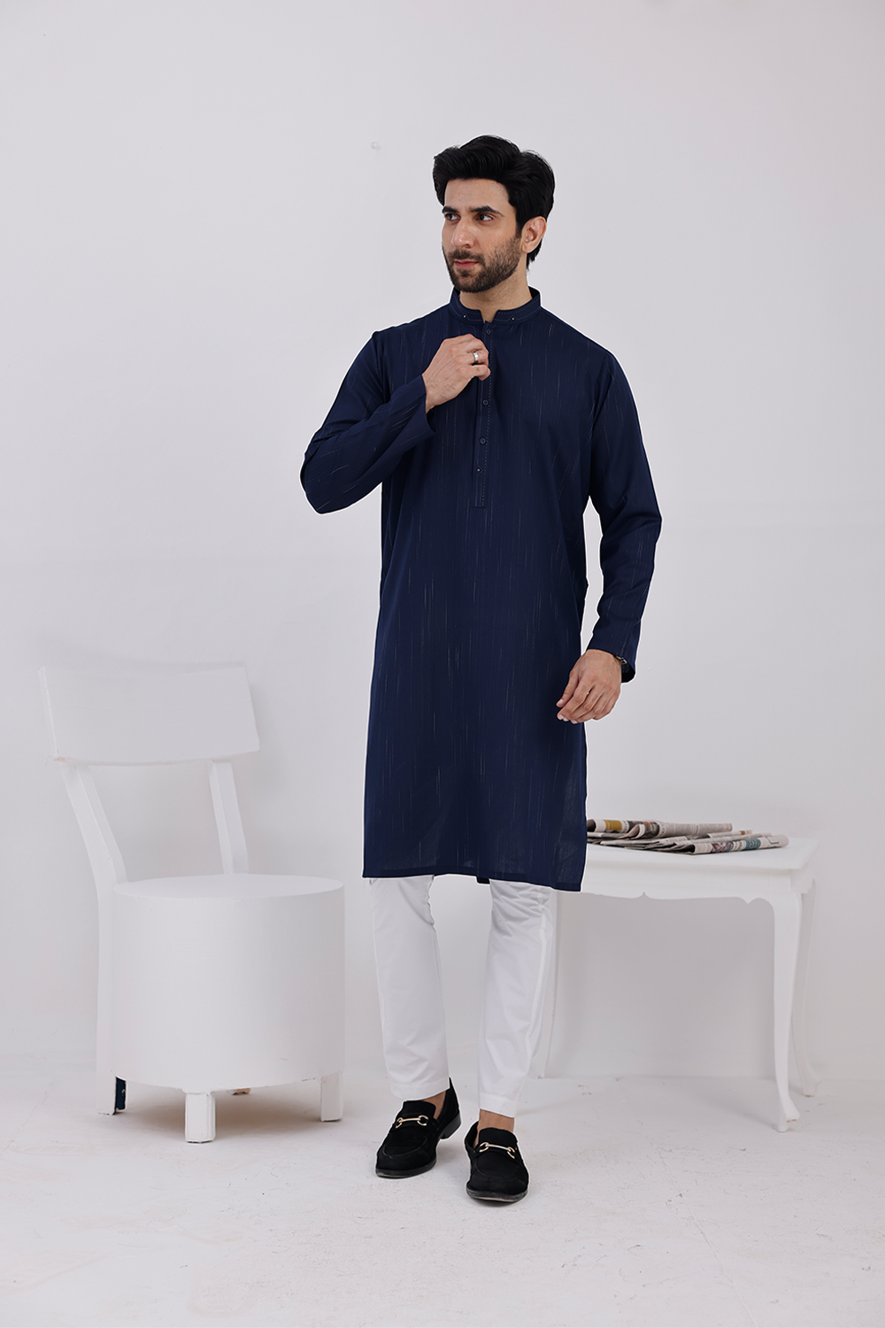 12A1356_4630a073-6cf5-45dd-bef3-8eec41d6c7a2 Plain Kurta - 13 - Image 1