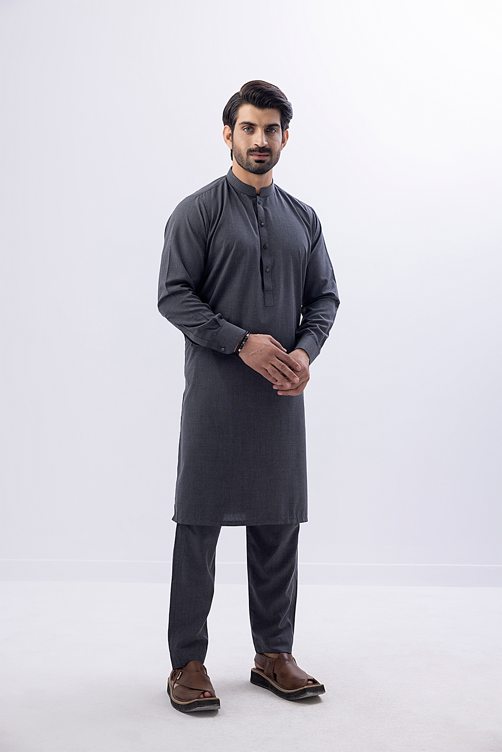 12A1909-1 Mens Suit - 02 - Image 1