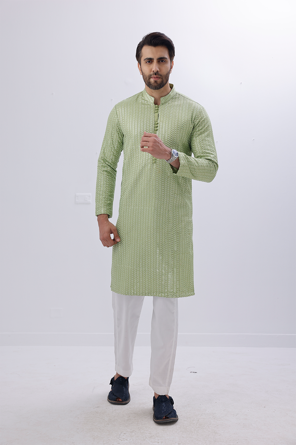 12A2580 Designer Kurta 003 - 01 - Image 1