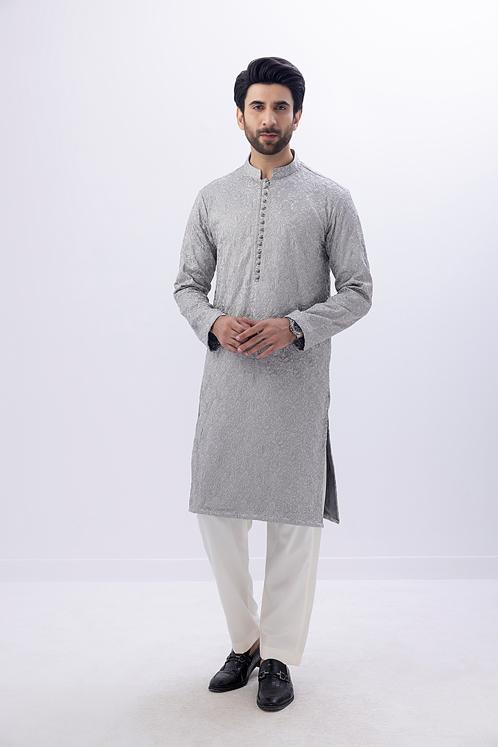 12A2965 Embroidered Kurta 003 - 08 - Image 1