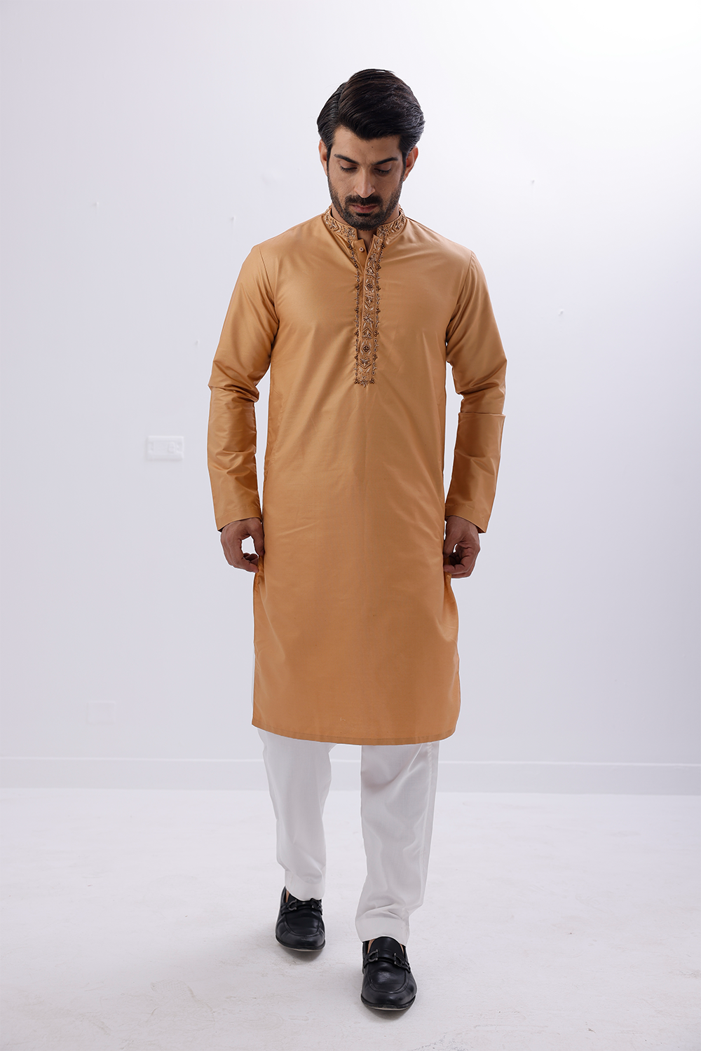 12A9852 Embroidered Kurta - 07 - Image 1